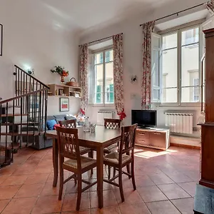  Apartment Ricasoli 17 G Italy