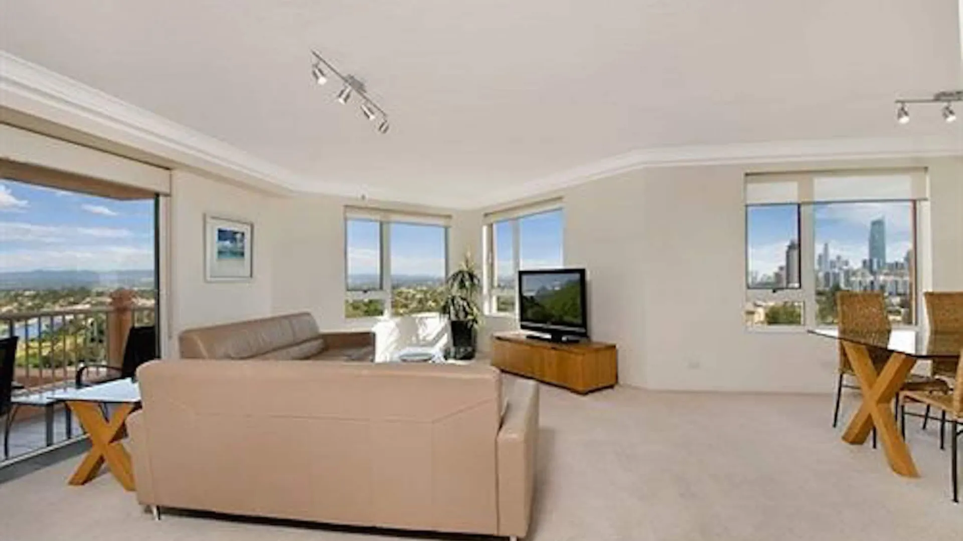 Aparthotel Belle Maison Apartments - Official Gold Coast